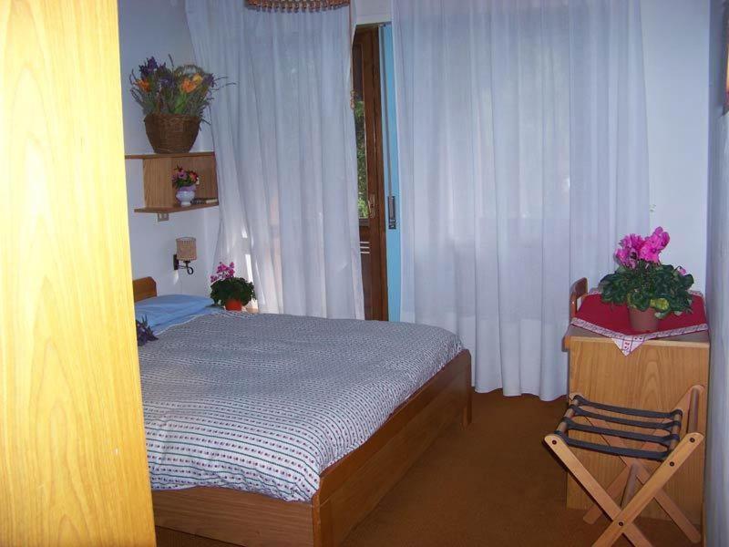 Garni Pecol Bed & Breakfast Fusine Oda fotoğraf
